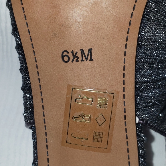 J.Reneé Batista Sophisticated Silver Slingback Heels with Textured Design,New - Picture 3 of 8